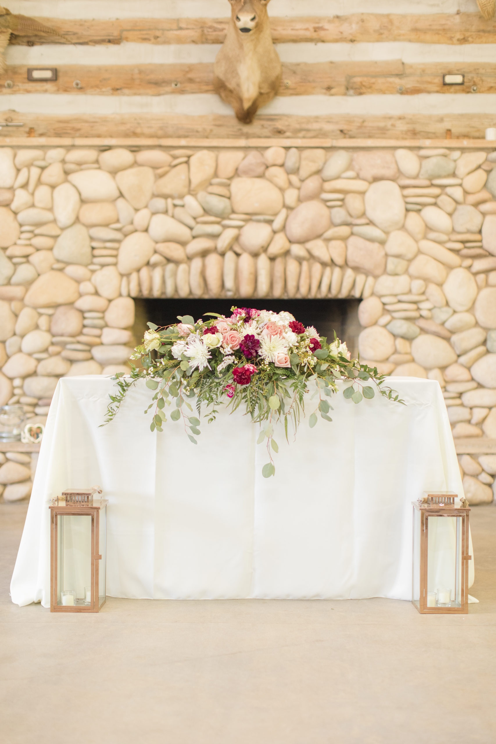 navy-burgundy-sportsmens-club-wedding-briana-chris reception