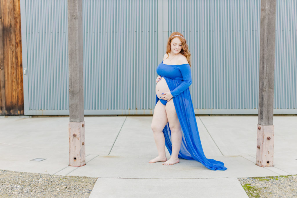 royal blue Maternity portraits at San Joaquin River Parkway